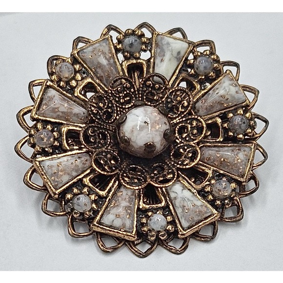Vtg Copper Flecks Lucite Plastic Stones Coppertone Filigree Pierced Round Brooch - Picture 1 of 3